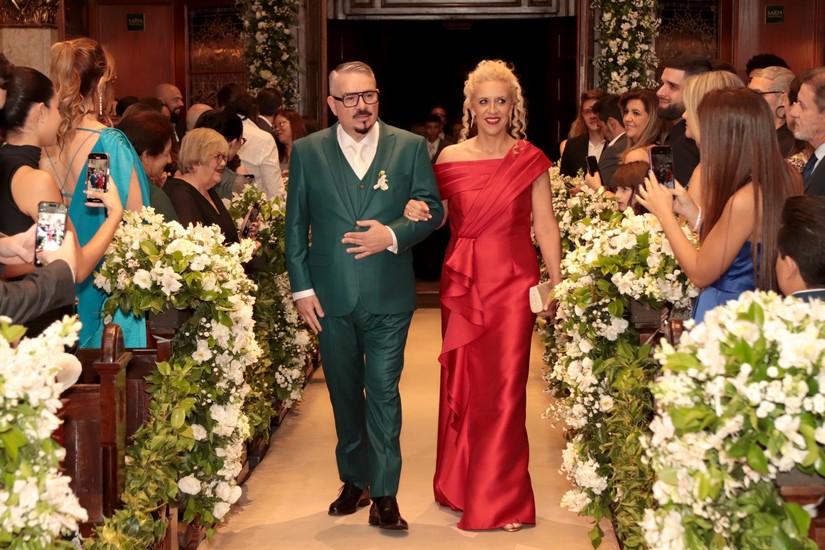 Entrada de Marcos Chiesa com a irma Silvia